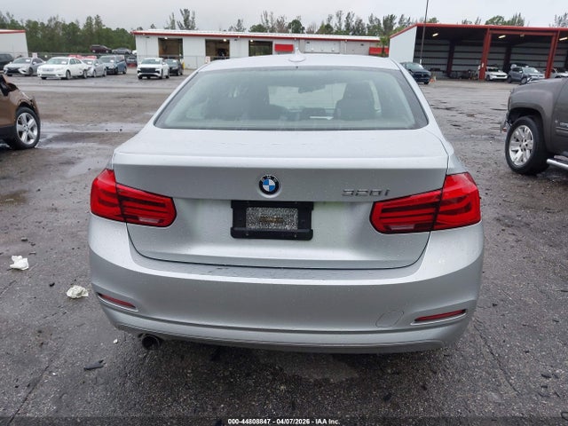 2016 Bmw 320i მანქანა იყიდება აუქციონზე, vin: WBA8E1G54GNT35705, აუქციონის ნომერი: 44808847