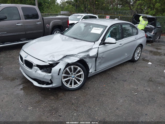 2016 Bmw 320i მანქანა იყიდება აუქციონზე, vin: WBA8E1G54GNT35705, აუქციონის ნომერი: 44808847