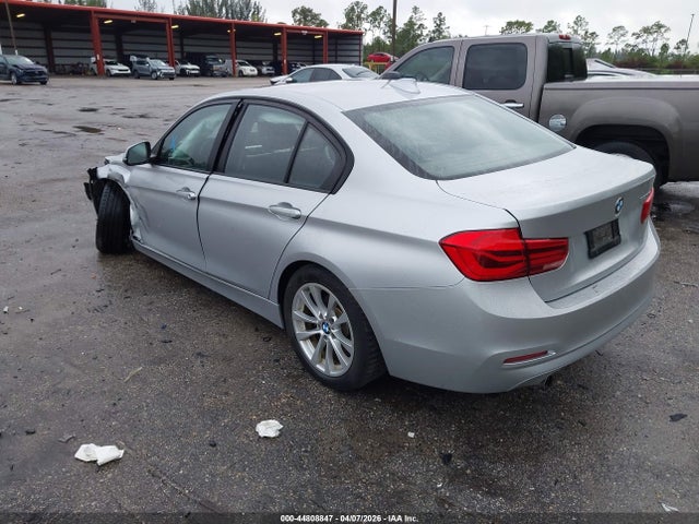 2016 Bmw 320i მანქანა იყიდება აუქციონზე, vin: WBA8E1G54GNT35705, აუქციონის ნომერი: 44808847