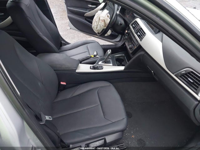 2016 Bmw 320i მანქანა იყიდება აუქციონზე, vin: WBA8E1G54GNT35705, აუქციონის ნომერი: 44808847