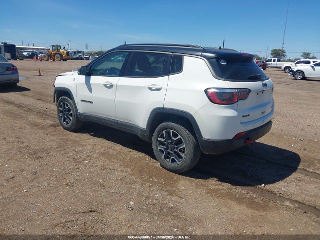 2019 JEEP COMPASS 3C4NJDDB1KT618195 Photo 2