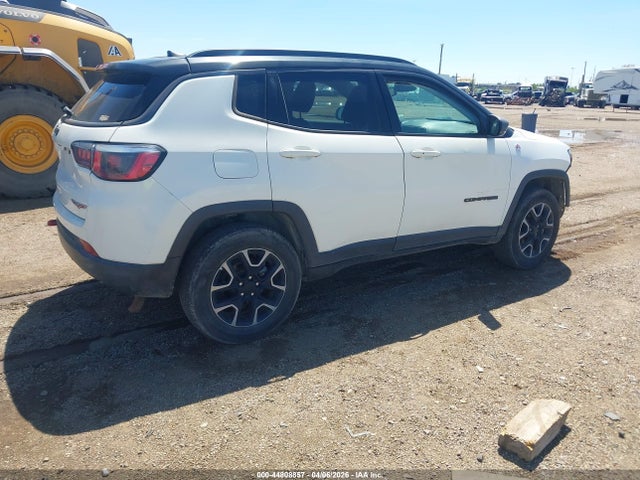 2019 JEEP COMPASS 3C4NJDDB1KT618195 Photo 3