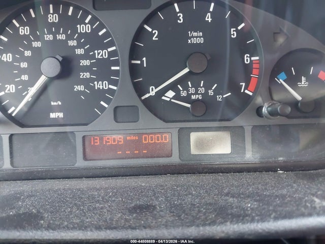 2003 Bmw 325i მანქანა იყიდება აუქციონზე, vin: WBAET37433NJ29930, აუქციონის ნომერი: 44808889