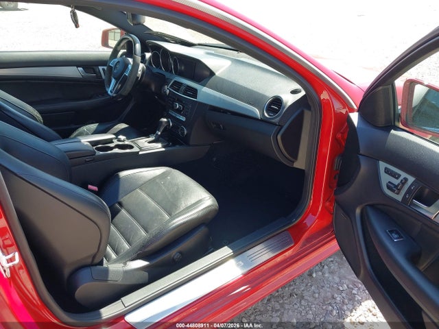 Продажа на аукционе авто 2013 Mercedes-benz C 63 Amg, vin: WDDGJ7HB0DF983426, номер лота: 44808911