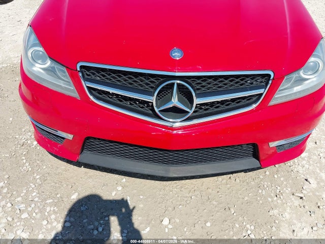 Продажа на аукционе авто 2013 Mercedes-benz C 63 Amg, vin: WDDGJ7HB0DF983426, номер лота: 44808911