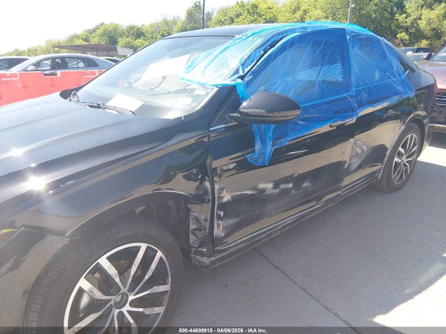 3VW7W7BUXTM015965 Volkswagen JETTA SE