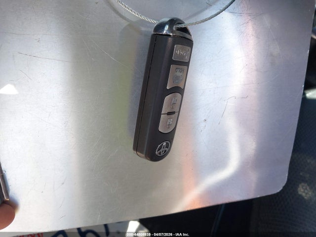 3MYDLBYV3JY304601 Toyota YARIS IA