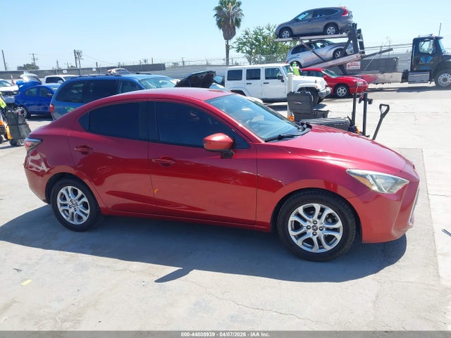 3MYDLBYV3JY304601 Toyota YARIS IA