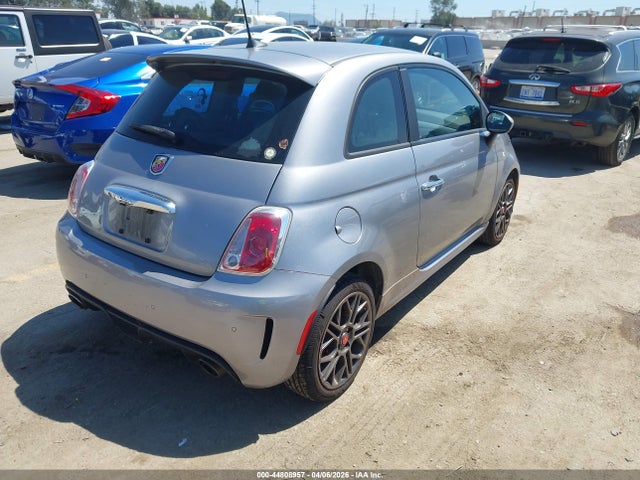 2018 FIAT 500 3C3CFFFH8JT471916 Photo 3