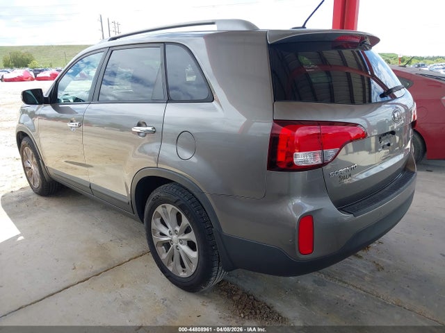 44808961 :رقم المزاد ، 5XYKU4A71FG590471 vin ، 2015 Kia Sorento Ex V6 مزاد بيع