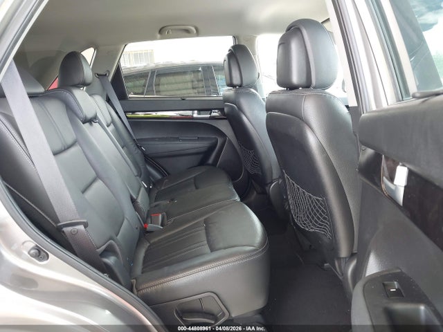 44808961 :رقم المزاد ، 5XYKU4A71FG590471 vin ، 2015 Kia Sorento Ex V6 مزاد بيع