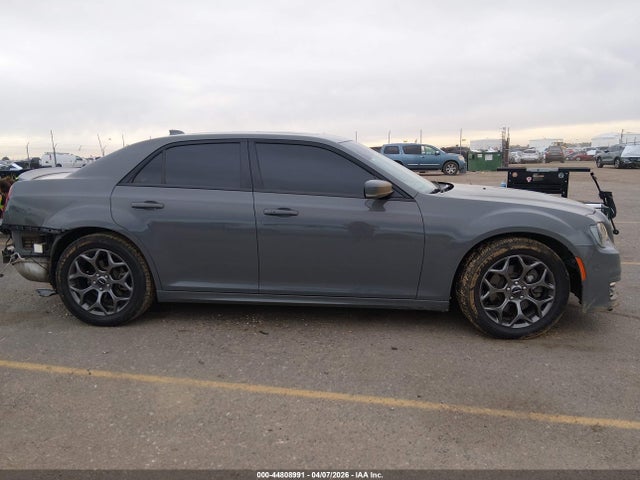 44808991 :رقم المزاد ، 2C3CCAGG5HH588731 vin ، 2017 Chrysler 300 300s Awd مزاد بيع