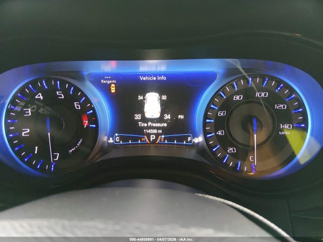 44808991 :رقم المزاد ، 2C3CCAGG5HH588731 vin ، 2017 Chrysler 300 300s Awd مزاد بيع