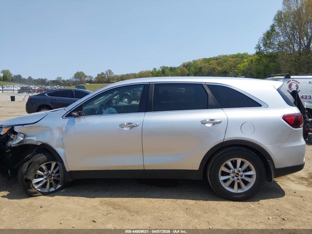 Продажа на аукционе авто 2019 Kia Sorento 2.4l L, vin: 5XYPG4A36KG577798, номер лота: 44809021