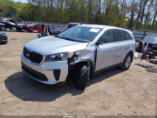 Продажа на аукционе авто 2019 Kia Sorento 2.4l L, vin: 5XYPG4A36KG577798, номер лота: 44809021