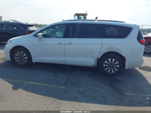 Продаж на аукціоні авто 2021 Chrysler Pacifica Touring L, vin: 2C4RC1BG8MR515662, номер лоту: 44809027