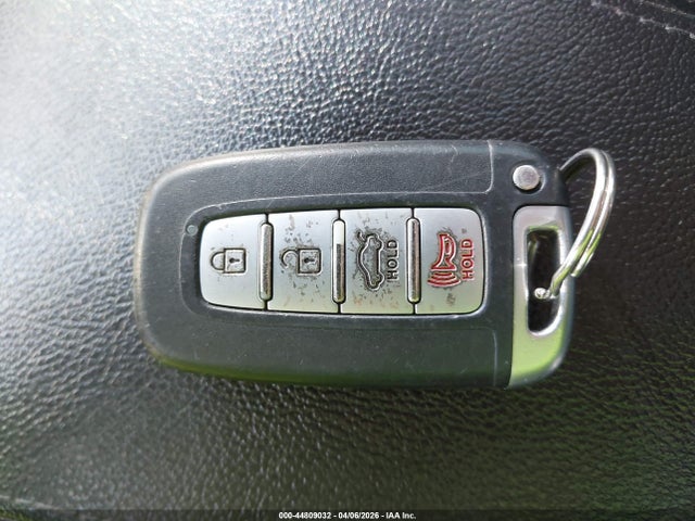 Продажа на аукционе авто 2012 Hyundai Sonata Hybrid, vin: KMHEC4A46CA044732, номер лота: 44809032