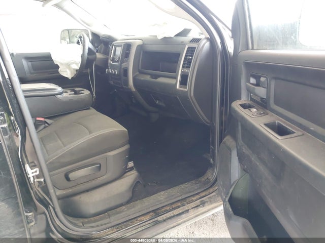 44809048 :رقم المزاد ، 3C6RR6KTXMG705386 vin ، 2021 Ram 1500 Classic Tradesman  4x2 5'7 Box مزاد بيع