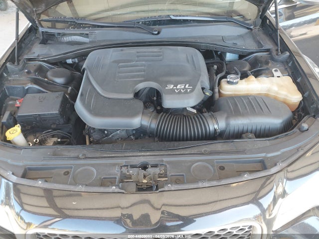 2017 Chrysler 300 C Platinum მანქანა იყიდება აუქციონზე, vin: 2C3CCASG5HH514166, აუქციონის ნომერი: 44809053