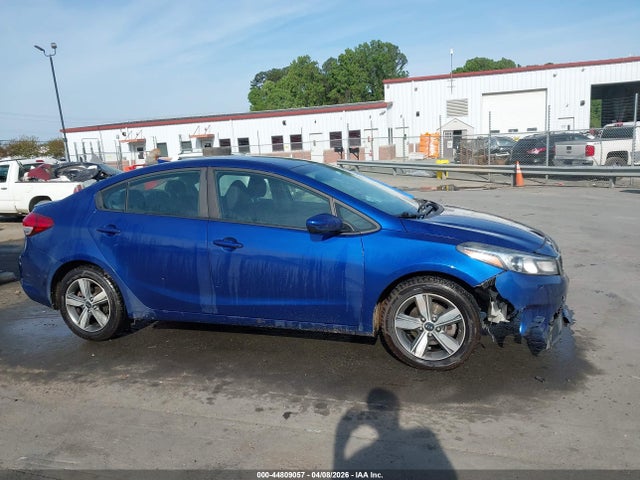 2018 Kia Forte S მანქანა იყიდება აუქციონზე, vin: 3KPFL4A72JE172432, აუქციონის ნომერი: 44809057
