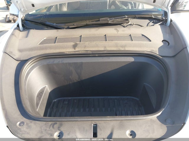 Продаж на аукціоні авто 2024 Tesla Model Y Long Range Dual Motor All-wheel Drive, vin: 7SAYGDEE7RF190536, номер лоту: 44809063