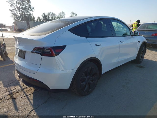 Продаж на аукціоні авто 2024 Tesla Model Y Long Range Dual Motor All-wheel Drive, vin: 7SAYGDEE7RF190536, номер лоту: 44809063