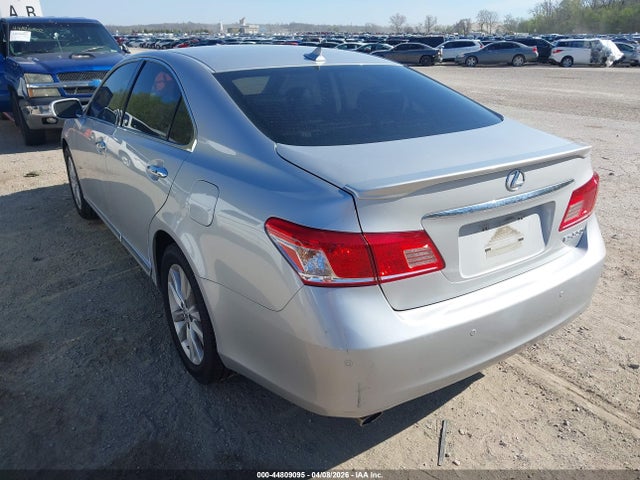 2011 LEXUS ES 350 JTHBK1EG1B2429636 Photo 2