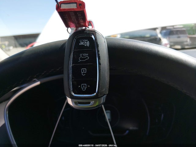 5NMS33AD8LH243188 Hyundai Santa Fe Sel