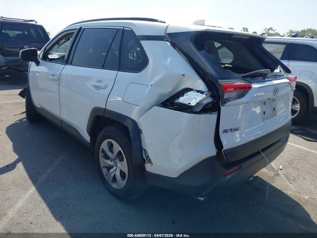 Toyota RAV4 LE 2020 JTMK1RFV9LD059574 Image 3