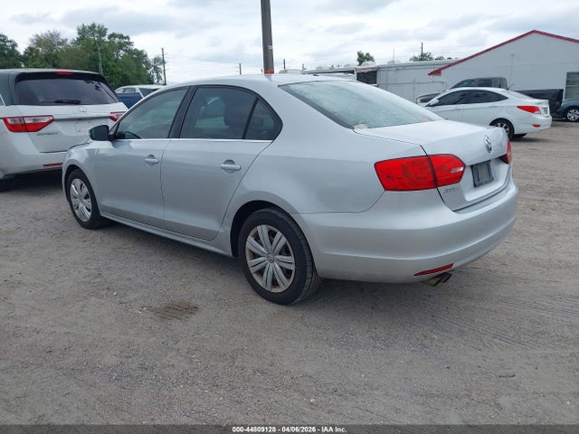 2013 VOLKSWAGEN JETTA 3VWDP7AJ5DM381616 Photo 2
