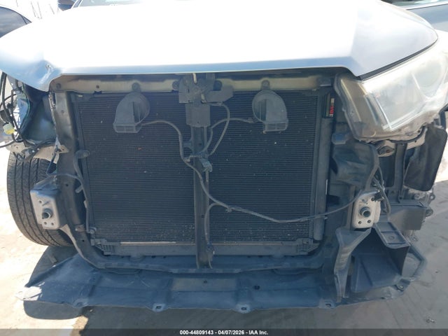 Продажа на аукционе авто 2014 Toyota Highlander Limited V6, vin: 5TDDKRFH1ES012093, номер лота: 44809143