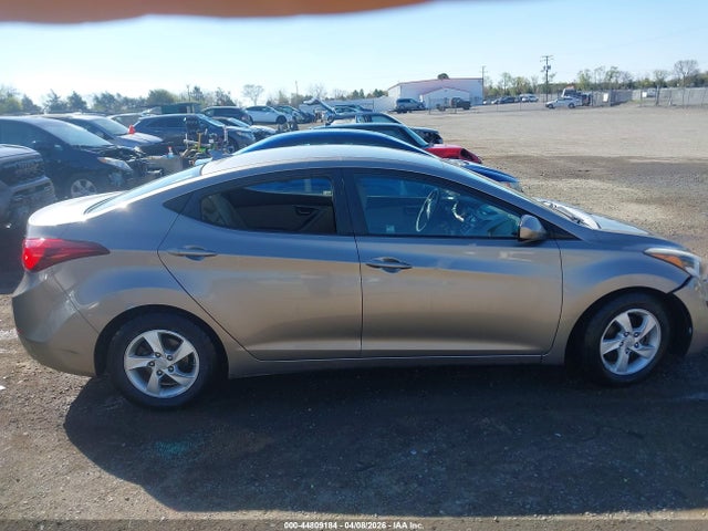 Продаж на аукціоні авто 2015 Hyundai Elantra Se, vin: 5NPDH4AE3FH556360, номер лоту: 44809184