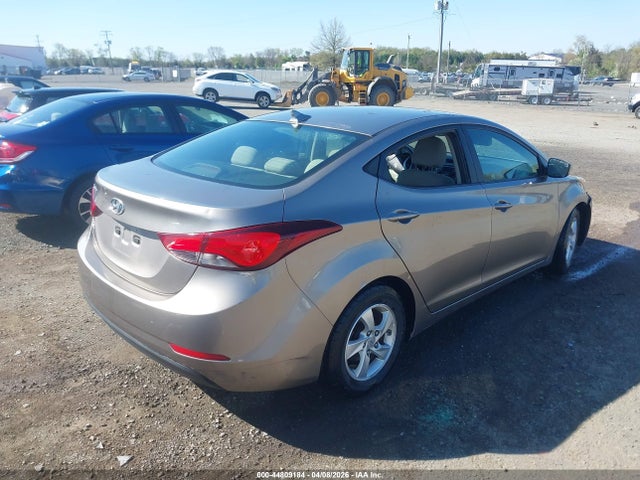 Продаж на аукціоні авто 2015 Hyundai Elantra Se, vin: 5NPDH4AE3FH556360, номер лоту: 44809184