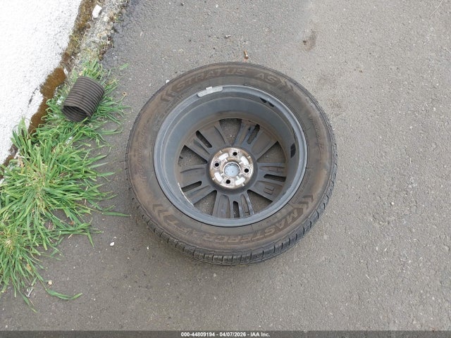 3N1CN8EV9LL881258 Nissan Versa Sv Xtronic Cvt