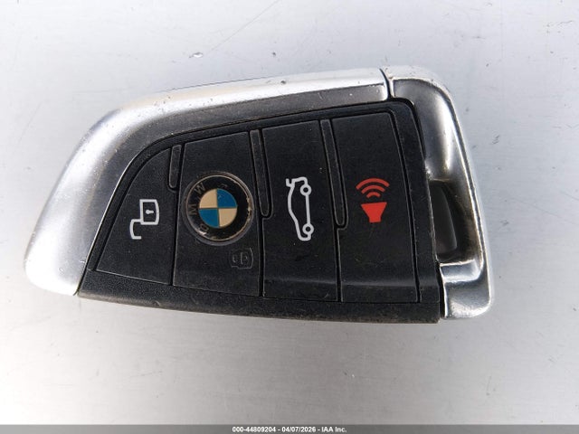 2020 Bmw 330i მანქანა იყიდება აუქციონზე, vin: 3MW5R1J00L8B22204, აუქციონის ნომერი: 44809204