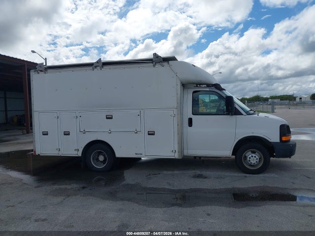 2005 Chevrolet Express Cutaway Base W/c7l/c7n მანქანა იყიდება აუქციონზე, vin: 1GBJG31U551154681, აუქციონის ნომერი: 44809207