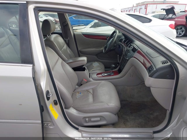 44809226 :رقم المزاد ، JTHBF30G230096285 vin ، 2003 Lexus Es 300 مزاد بيع