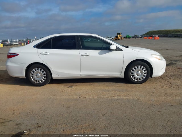 Toyota CAMRY LE 2015 4T1BF1FK4FU008279 Image 13