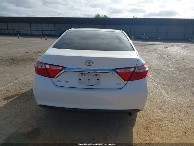 Toyota CAMRY LE 2015 4T1BF1FK4FU008279 Image 16