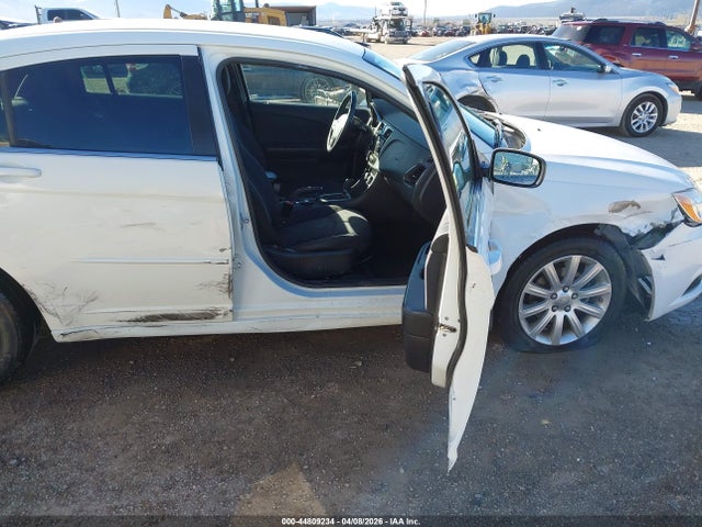 Продаж на аукціоні авто 2013 Chrysler 200 Touring, vin: 1C3CCBBB3DN501993, номер лоту: 44809234