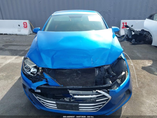 5NPD84LF1JH294451 Hyundai ELANTRA SEL