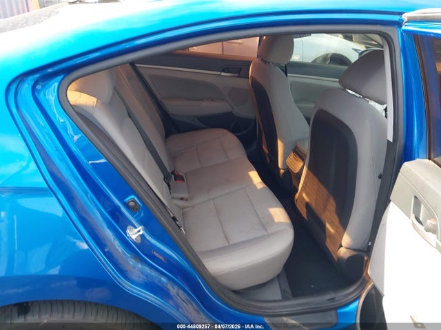 5NPD84LF1JH294451 Hyundai ELANTRA SEL