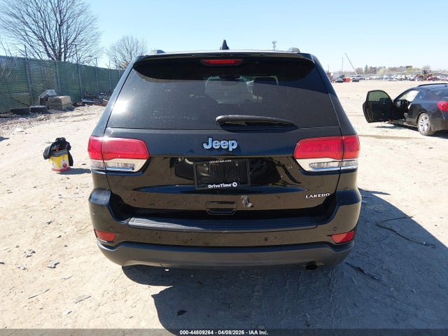 1C4RJEAG2JC168493 Jeep Grand Cherokee Laredo E 4x2