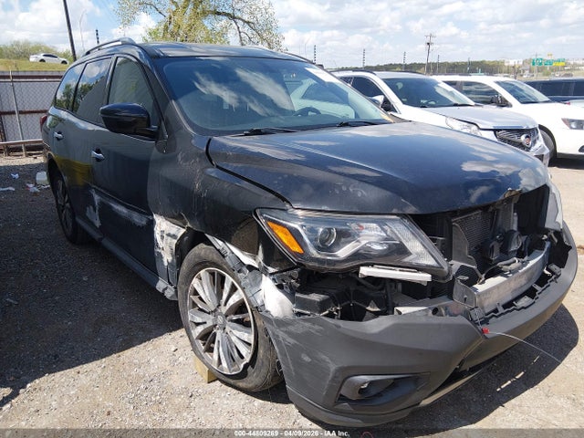 Продаж на аукціоні авто 2020 Nissan Pathfinder Sv 2wd, vin: 5N1DR2BN2LC579101, номер лоту: 44809269