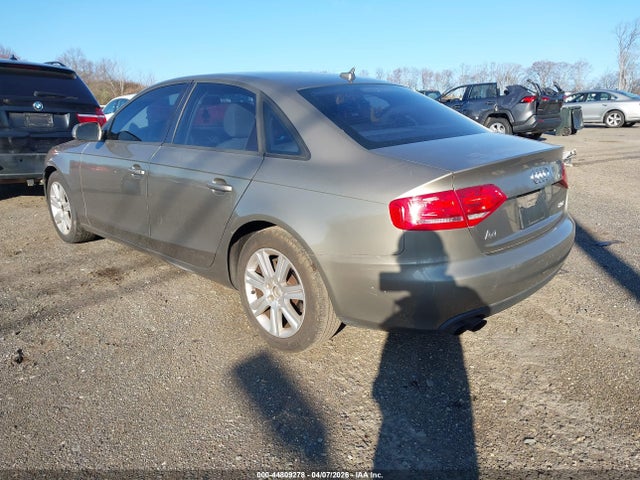 2010 AUDI A4 WAUAFAFL8AN059468 Photo 2