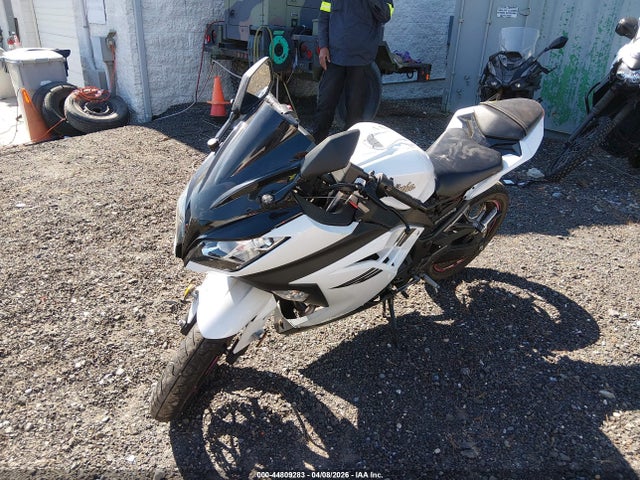 Kawasaki Ex300 A 2017 JKAEX8A16HDA30659 Image 2