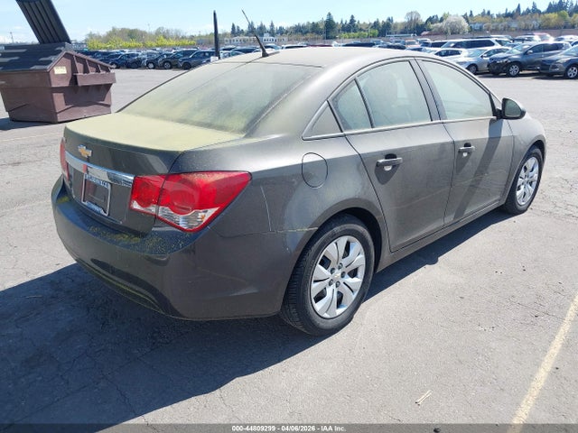 1G1PA5SG8E7148245 Chevrolet Cruze Ls Auto
