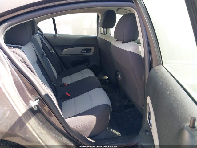 1G1PA5SG8E7148245 Chevrolet Cruze Ls Auto