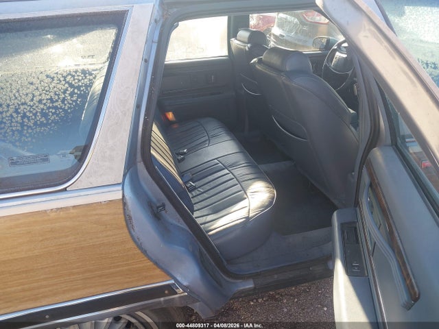 44809317 :رقم المزاد ، 1G4BR82P5RR422972 vin ، 1994 Buick Roadmaster Estate مزاد بيع