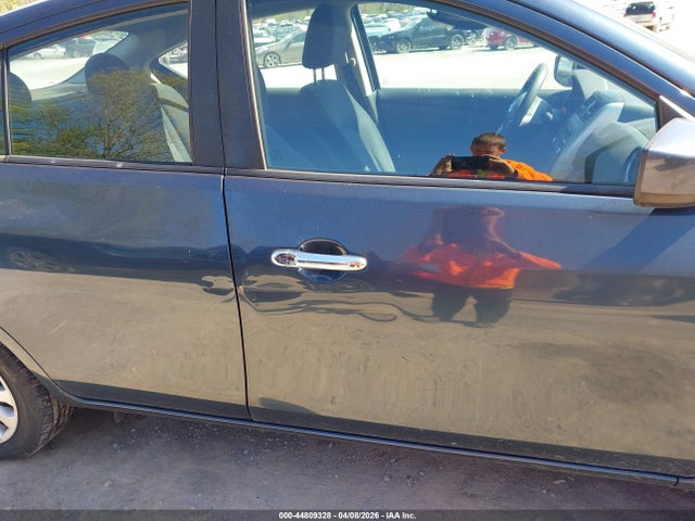 44809328 :رقم المزاد ، 3N1CN7AP1GL805945 vin ، 2016 Nissan Versa 1.6 S/1.6 S+/1.6 Sl/1.6 Sv مزاد بيع